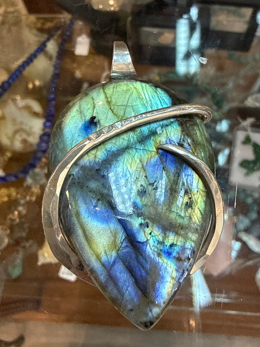 Laborite Pendant by Cranston